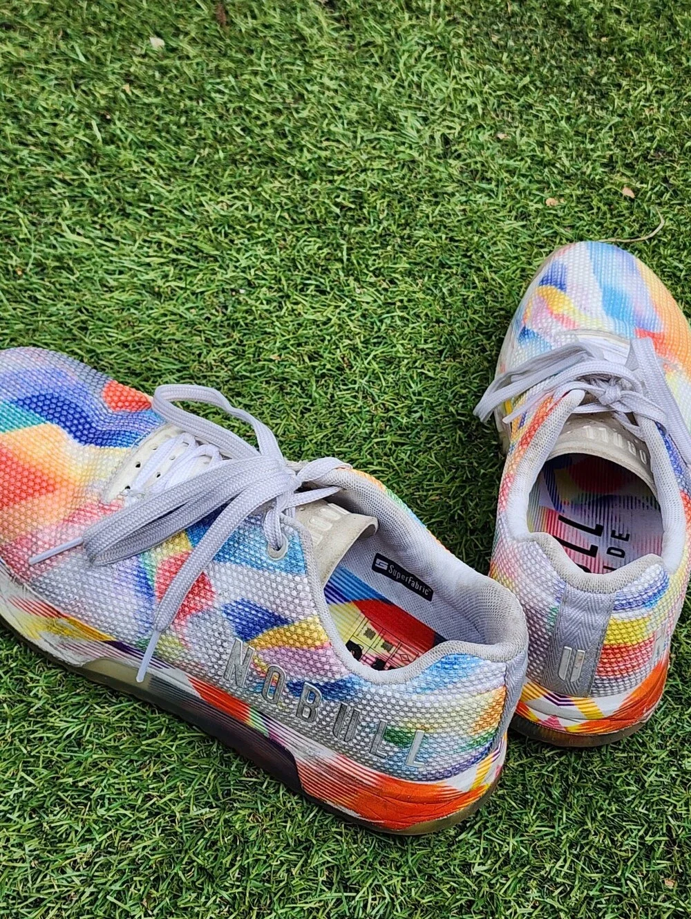NOBULL PRIDE - Womens Sneakers  - SIZE 9 (( Please See All Pictures))